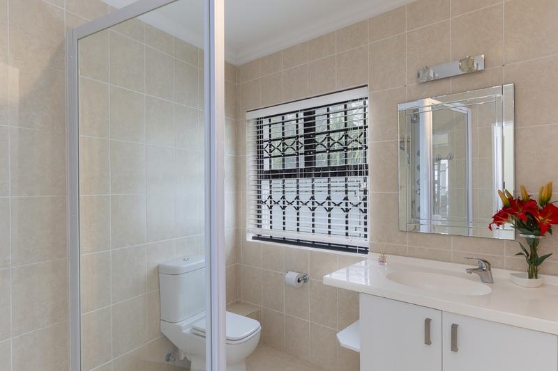 9 Bedroom Property for Sale in Gordon Heights Western Cape